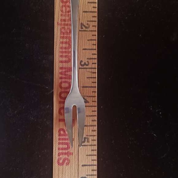 Vintage set of SIX Animal food/coctail picks - Picture 4 of 5